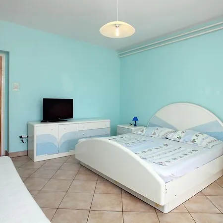 Victoria's Zs Apartment *